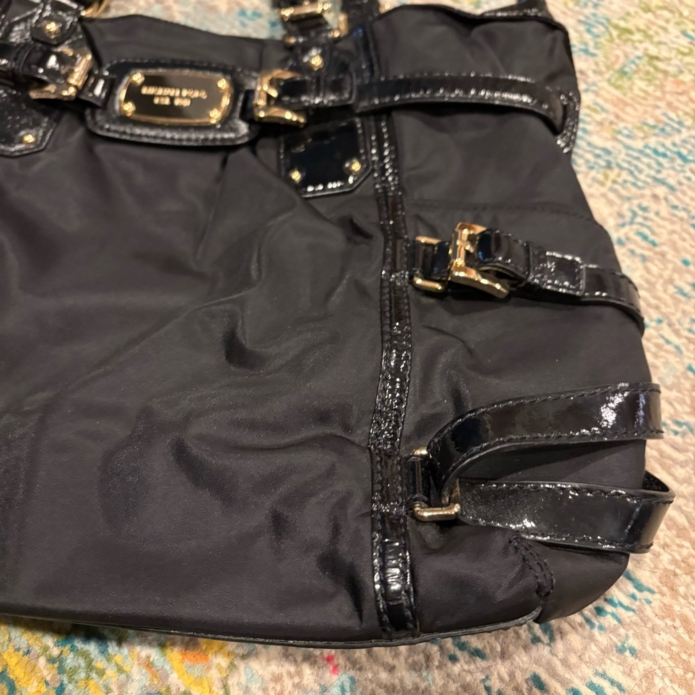 Michael Kors Gandervoort Black Vinyl Tote Leather Purse Carryall GUC Adjustable - Picture 2 of 13